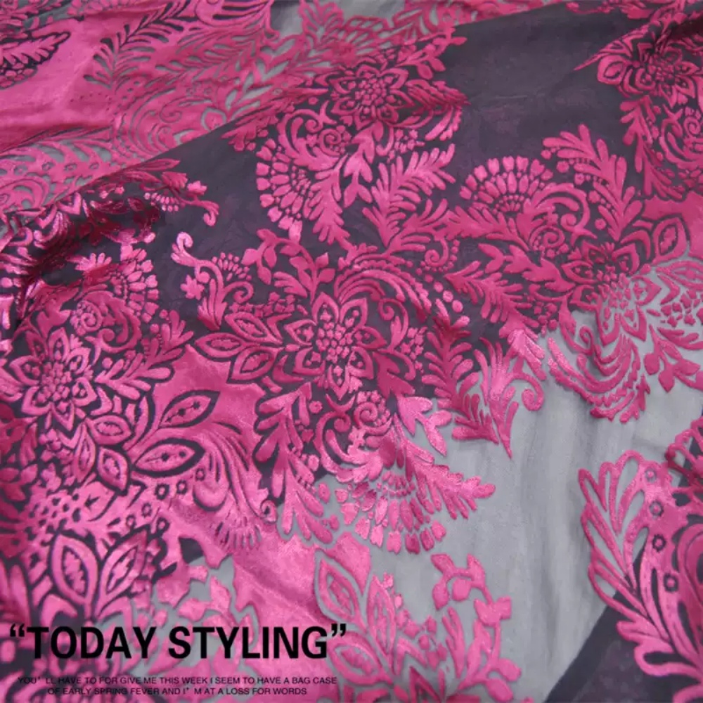 Robe Silk Women - Tela de Seda Transpirable con Diseño